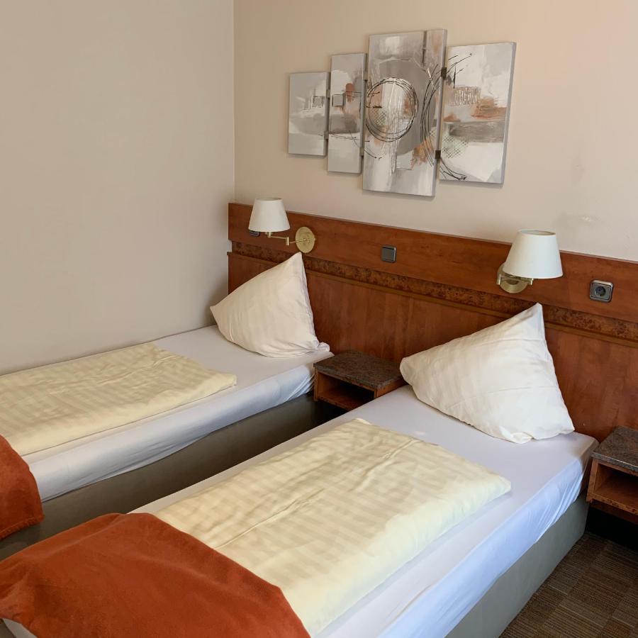 Gaestehaus Praesenzhof Bensheim Extérieur photo