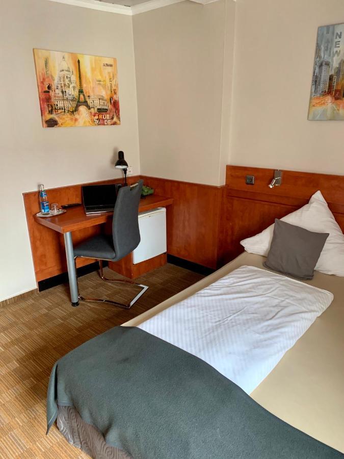 Gaestehaus Praesenzhof Bensheim Extérieur photo